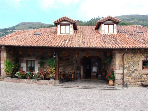 alojamiento carmona|hoteles en carmona cantabria.
